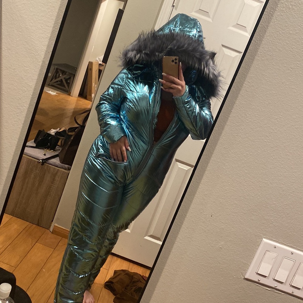 Onesie snow /ski suit shiny blue w zipoff fur hood